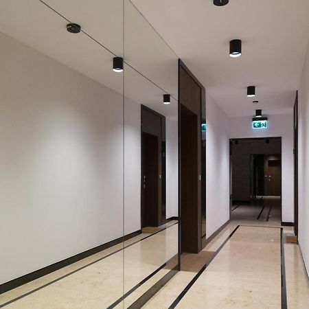 Exclusive 2Br! Apartment In Center +Netflix +Gym Warsaw Ngoại thất bức ảnh