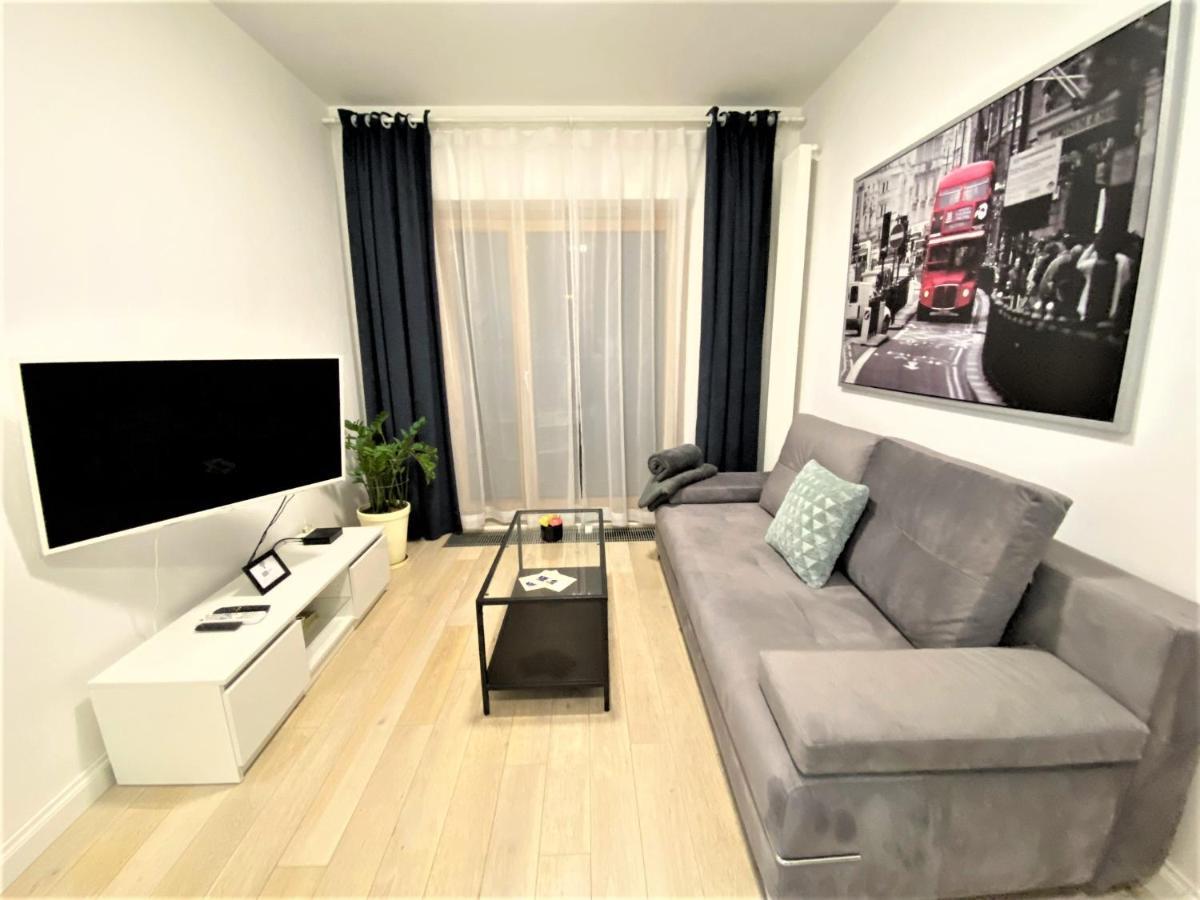 Exclusive 2Br! Apartment In Center +Netflix +Gym Warsaw Ngoại thất bức ảnh