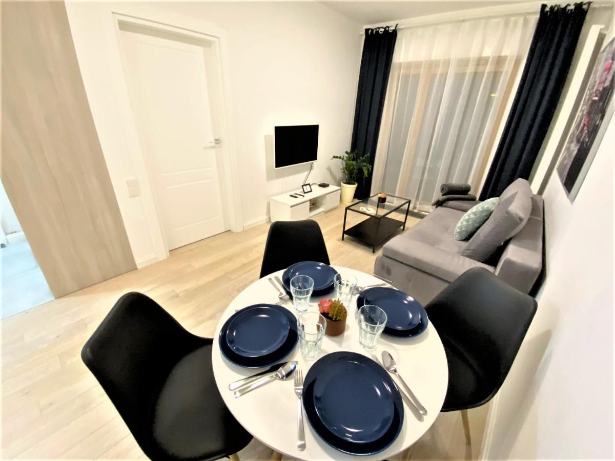 Exclusive 2Br! Apartment In Center +Netflix +Gym Warsaw Ngoại thất bức ảnh