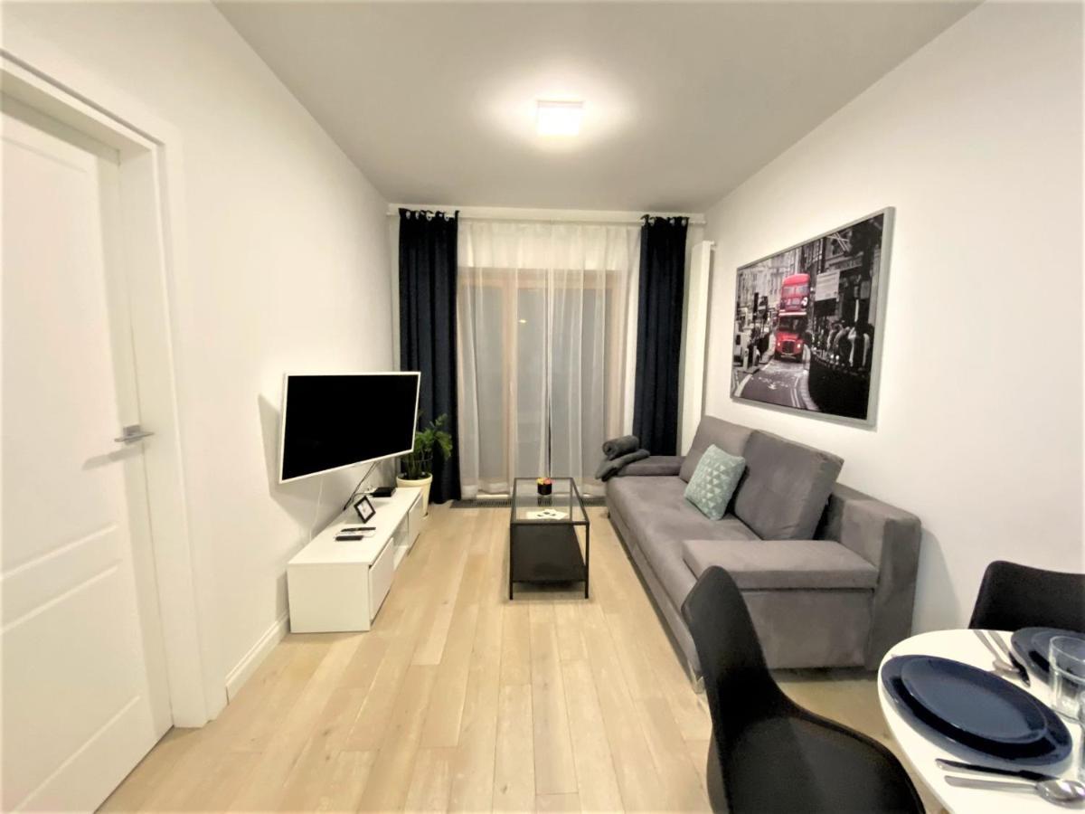 Exclusive 2Br! Apartment In Center +Netflix +Gym Warsaw Ngoại thất bức ảnh