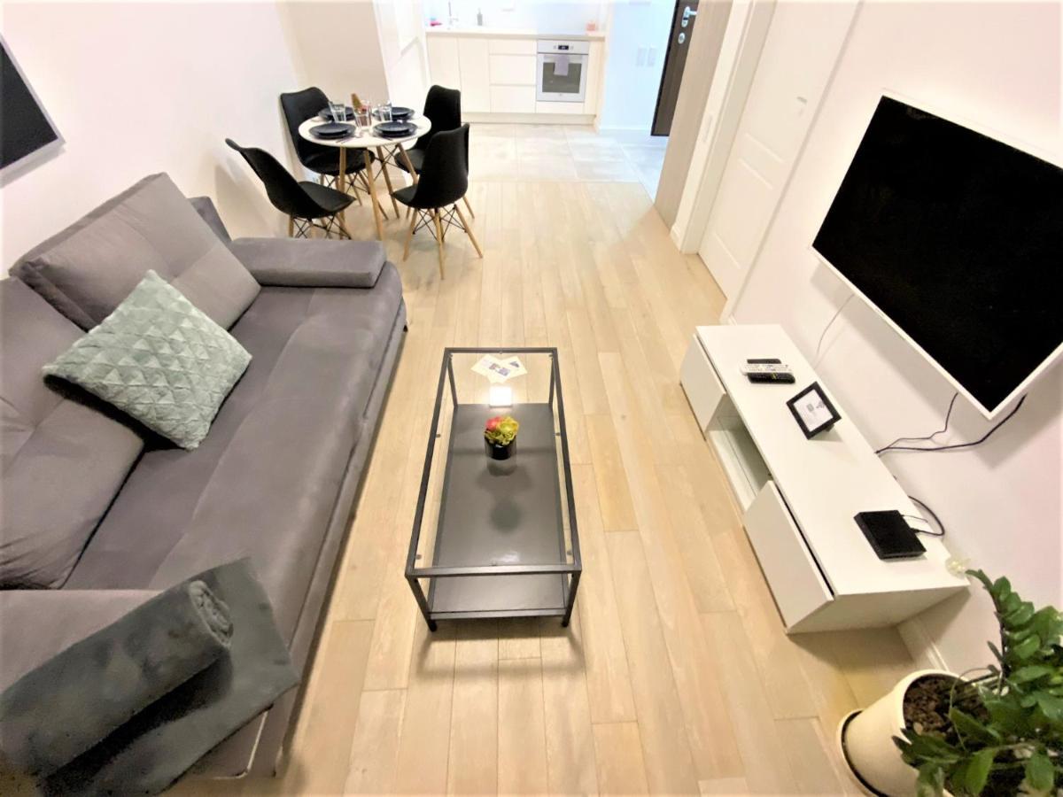 Exclusive 2Br! Apartment In Center +Netflix +Gym Warsaw Ngoại thất bức ảnh