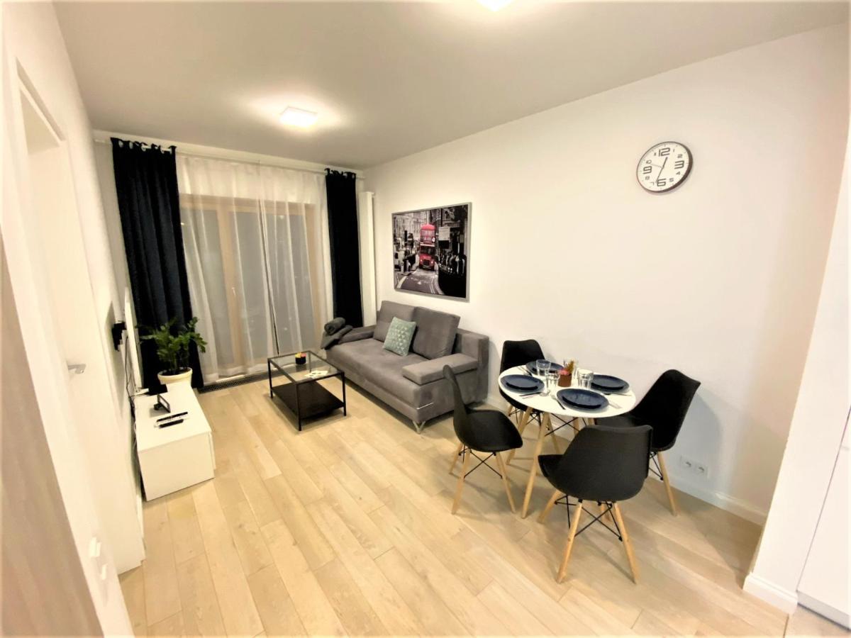Exclusive 2Br! Apartment In Center +Netflix +Gym Warsaw Ngoại thất bức ảnh